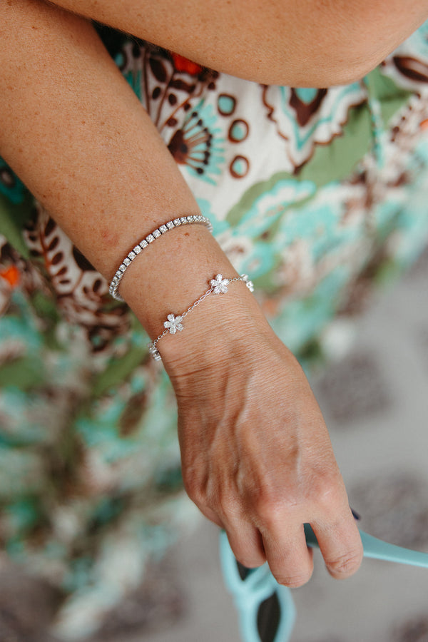 Forget-me-not 5 motif bracelet